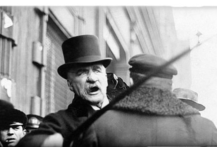 0DDFA6B8-0546-4AFF-91CB-33524EC90F86